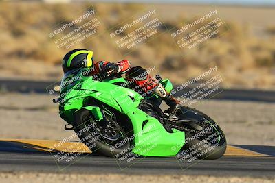 media/Nov-17-2024-CVMA (Sun) [[1fec520723]]/Race 17-Amateur Supersport Middleweight/